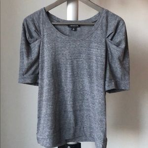 TROUVE top—M